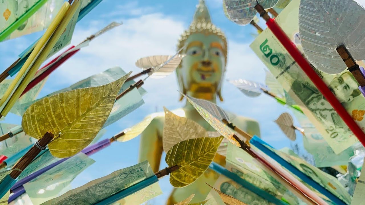 Who Are You When All The Labels Are Stripped Away?去掉所有标签后 你是谁?