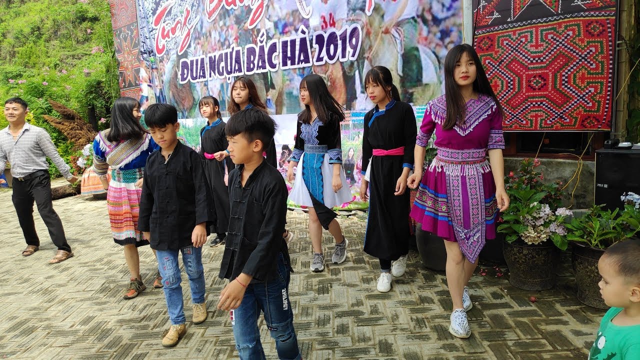 Nóng Cả Người Khi Xem Điệu Nhảy Thung Lũng Hoa Bắc Hà Huyền Thoại