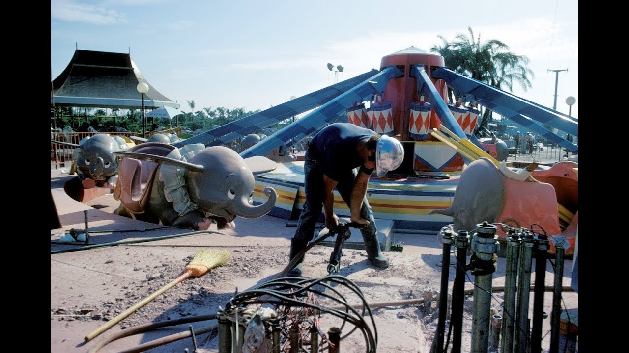 History of the Disney Parks- Dumbo the Flying Elephant