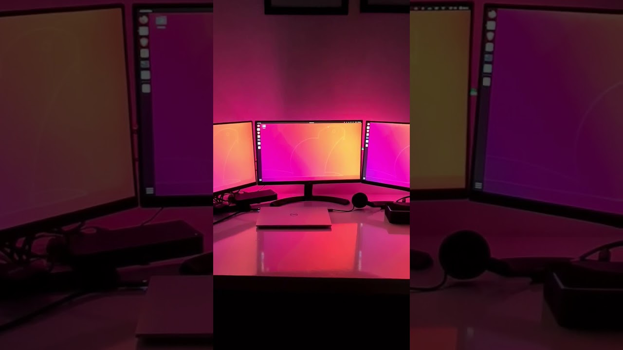 Added colors to my multimonitor  Linux setup 😎