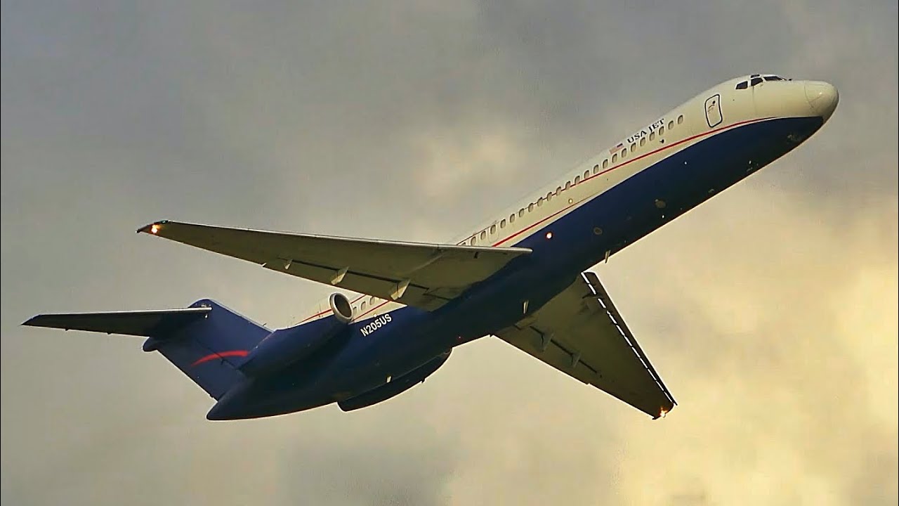 USA Jet Airlines DC-9-32(F) [N205US] Takeoff at Willow Run Airport
