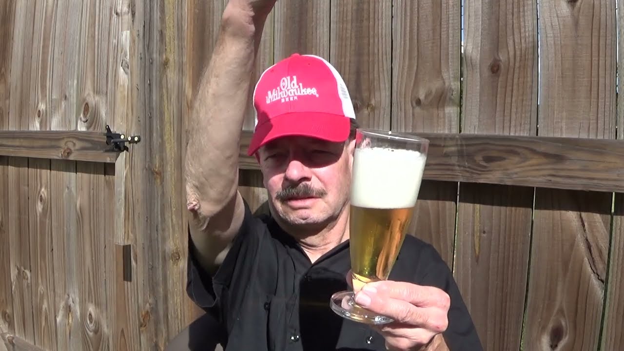 Обзоры пива Louisiana Beer: Old Milwaukee (сварено Anheuser-Busch)