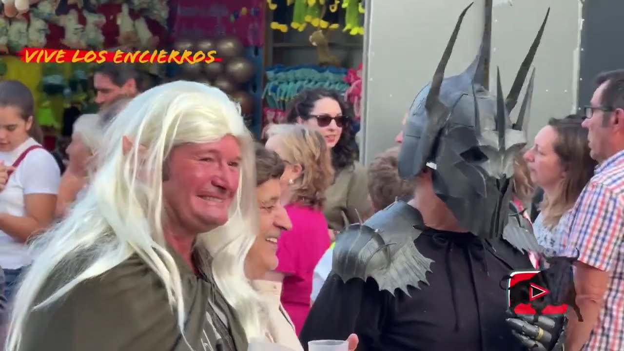 Desfile de carrozas 60 aniversario Fuentepelayo