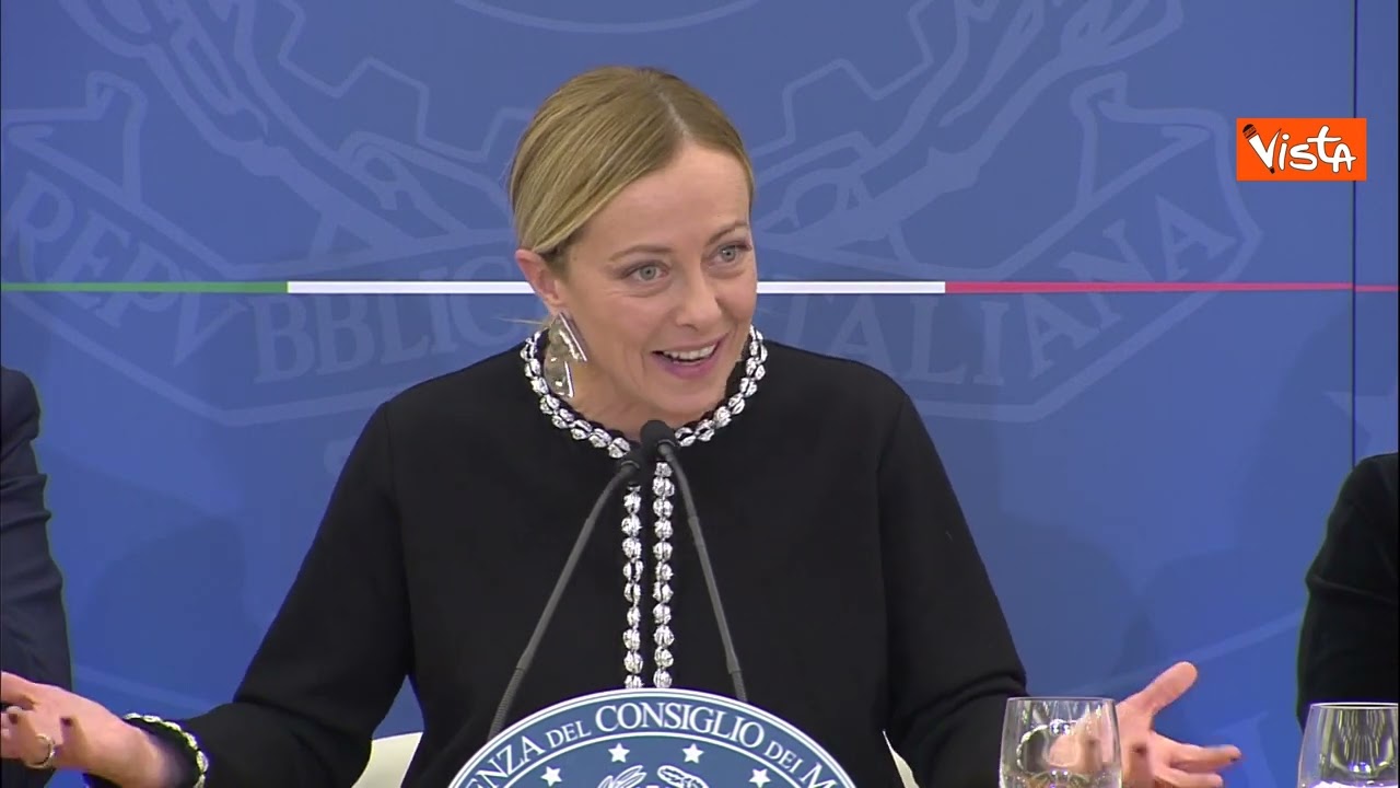 Premierato, tutte le domande dei cronisti a Giorgia Meloni - INTEGRALE