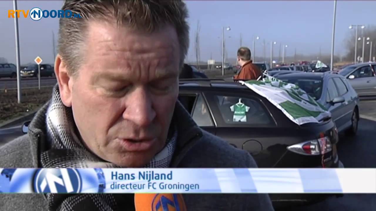 Supporters FC Groningen in protesttocht naar Heerenveen