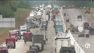 Firefighters delayed as crash causes major gridlock on I-696