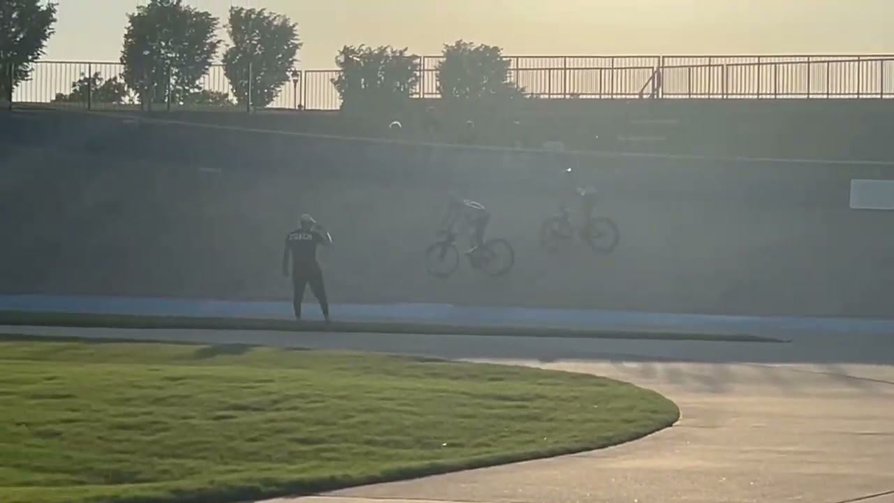 Match Sprint, April 26, 2025. M. Lifshotz vs. G. Hoffman.