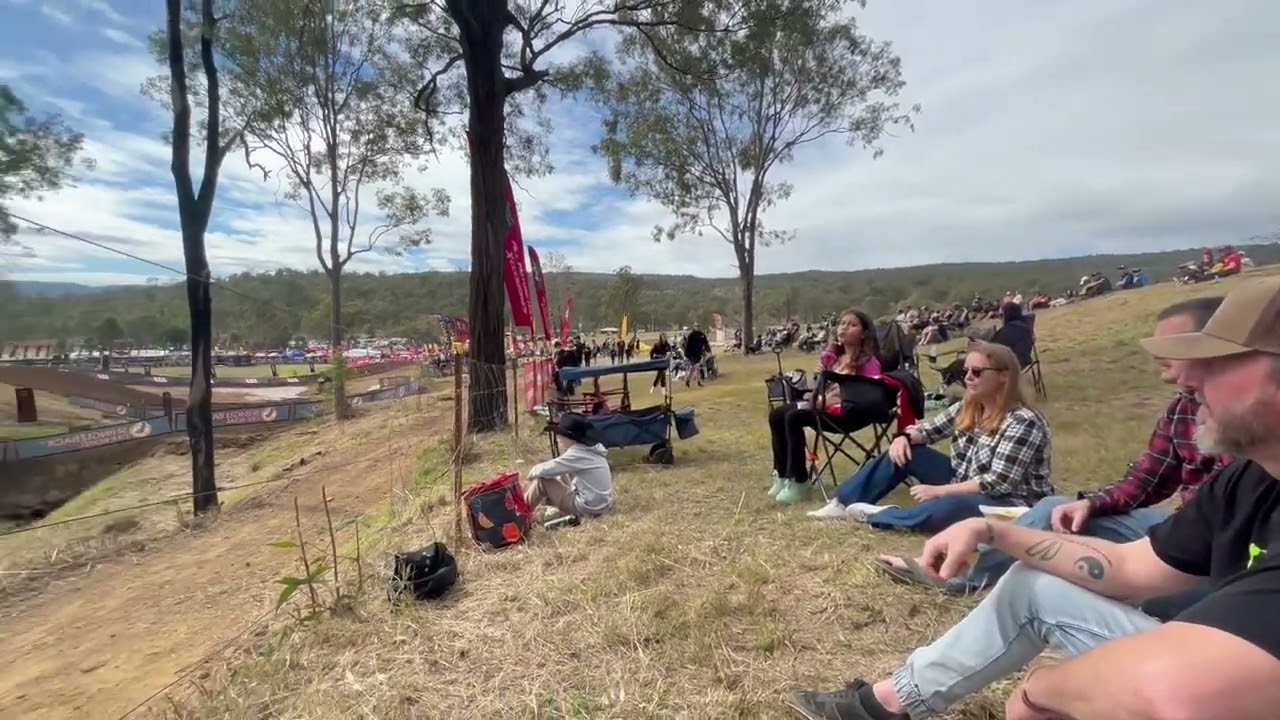 At the AUSMX finals with the gang 💕🌟🎉 its always the little things in life that mean the most 💝 LG