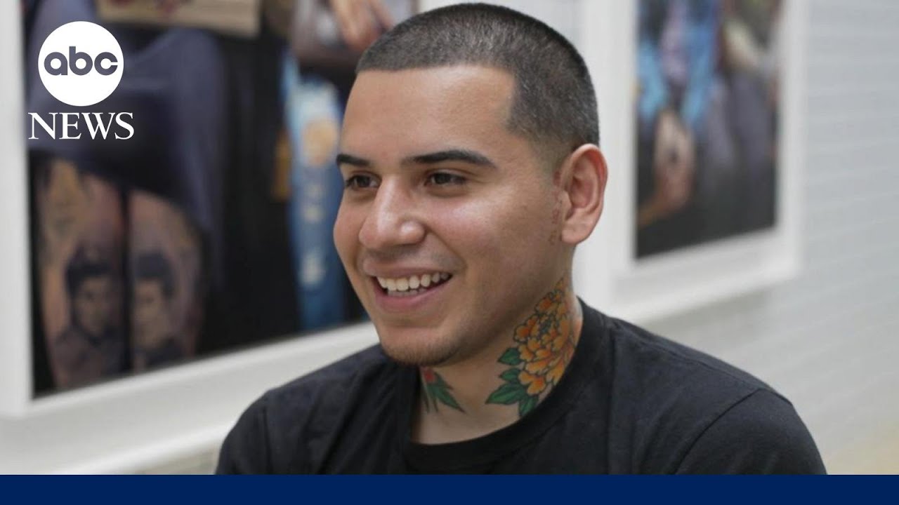 NYC's viral subway artist Devon Rodriguez commands spotlight - YouTube