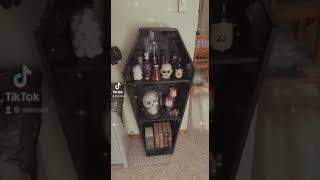 DIY pallet coffin shelf