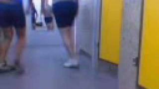 tentando o rebolation na eterj - cinthia e jessica 2