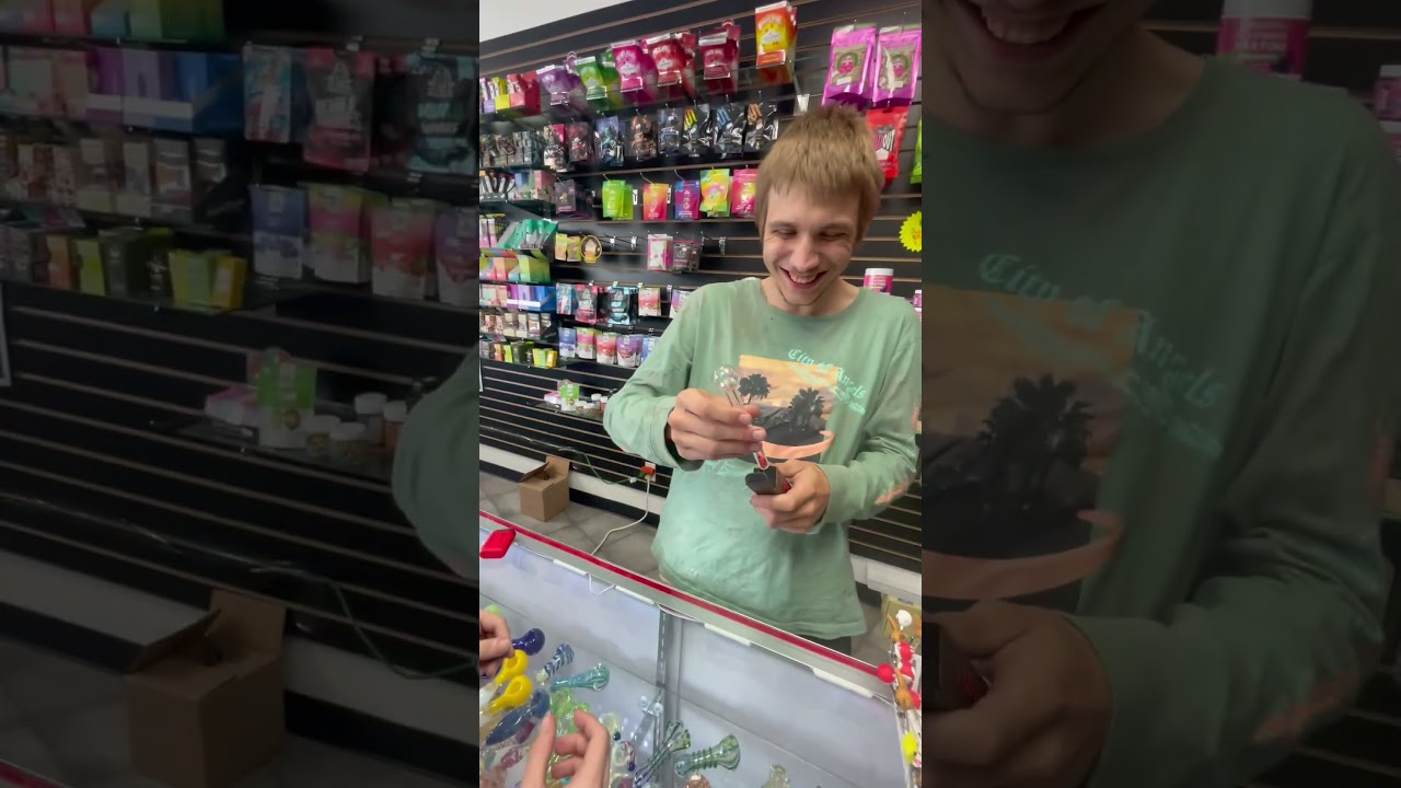 CRACKHEAD IN STORE - #skit #shorts #trending #funny #video