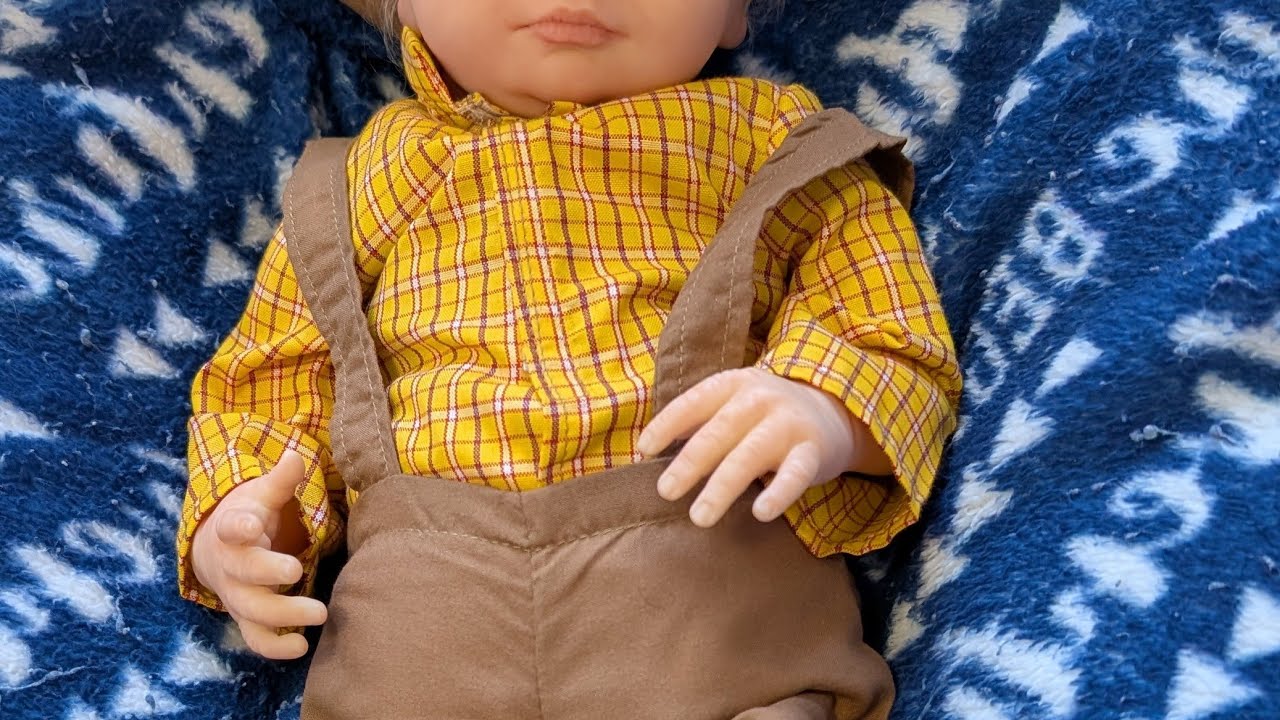 Часть 2: Распаковка рождественской коробки с куклой-реборн от @sweettsdollycottage