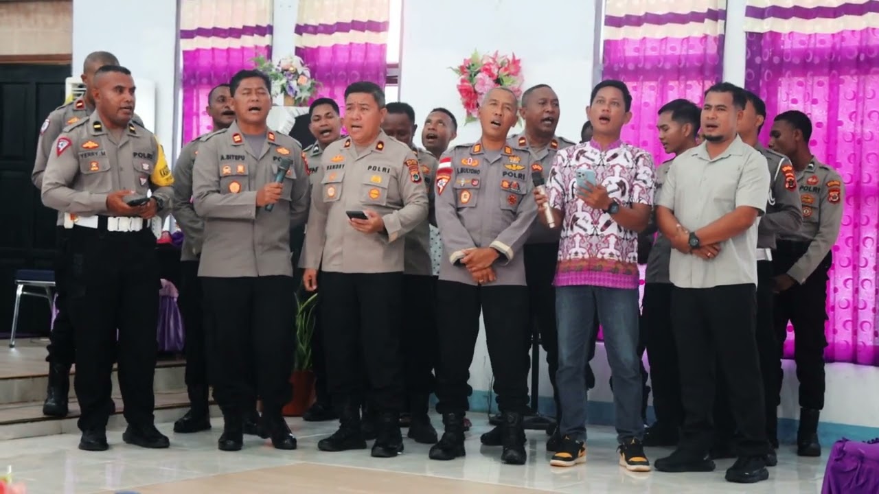 Vocal Grub Polres Supiori di GBGP Syalom Sorendiweri