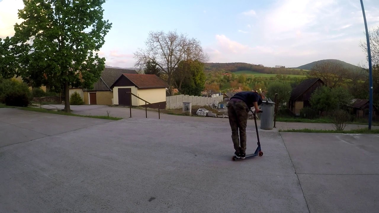 TRIPLE TAILWHIP FLAT