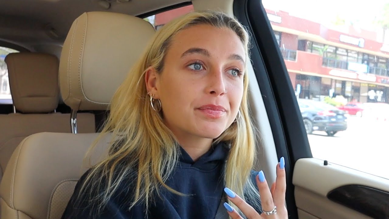 Emma Chamberlain Says She Has Been Backstabbed Multiple Times By rs