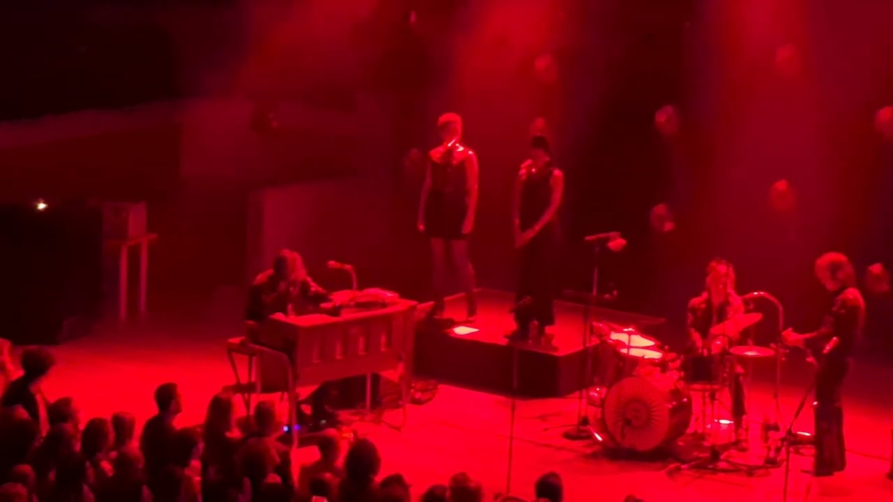 DeWolff, Medley nwe Album, Live in Tivoli/Vredenburg, Utrecht 20-12-25