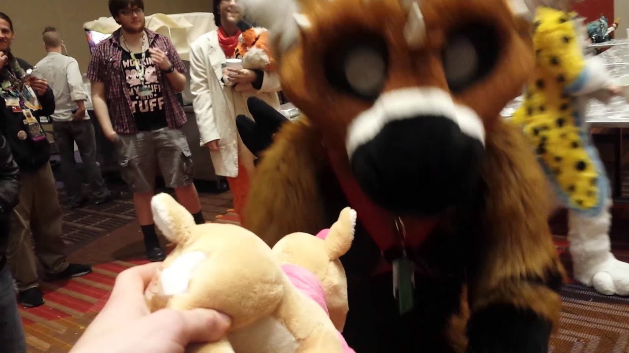 Me giving Telephone a plush at MFF 2015  (hidden Majira)