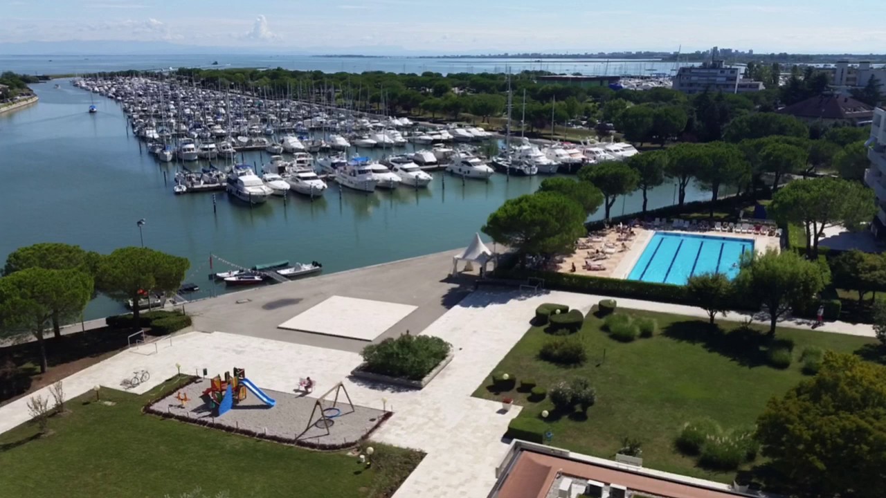 Signora-Ruth.at - ad Aprilia Marittima