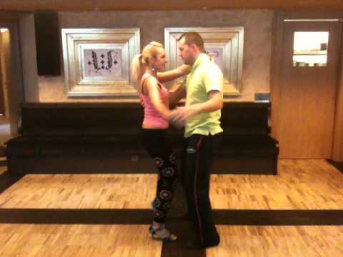 Dolce Dance Bachata La Promenade - YouTube