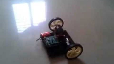 MSP430 Launchpad based robot showing basic maneuvers #Shorts