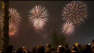 Фейерверк на день Австралии в городе Перте (fireworks on Australia day in Perth)