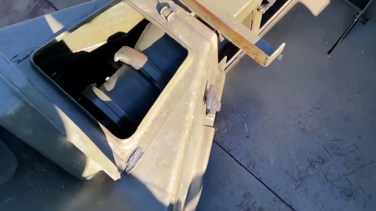 Bogserbåt 2 Militär bogserbåt med vagn