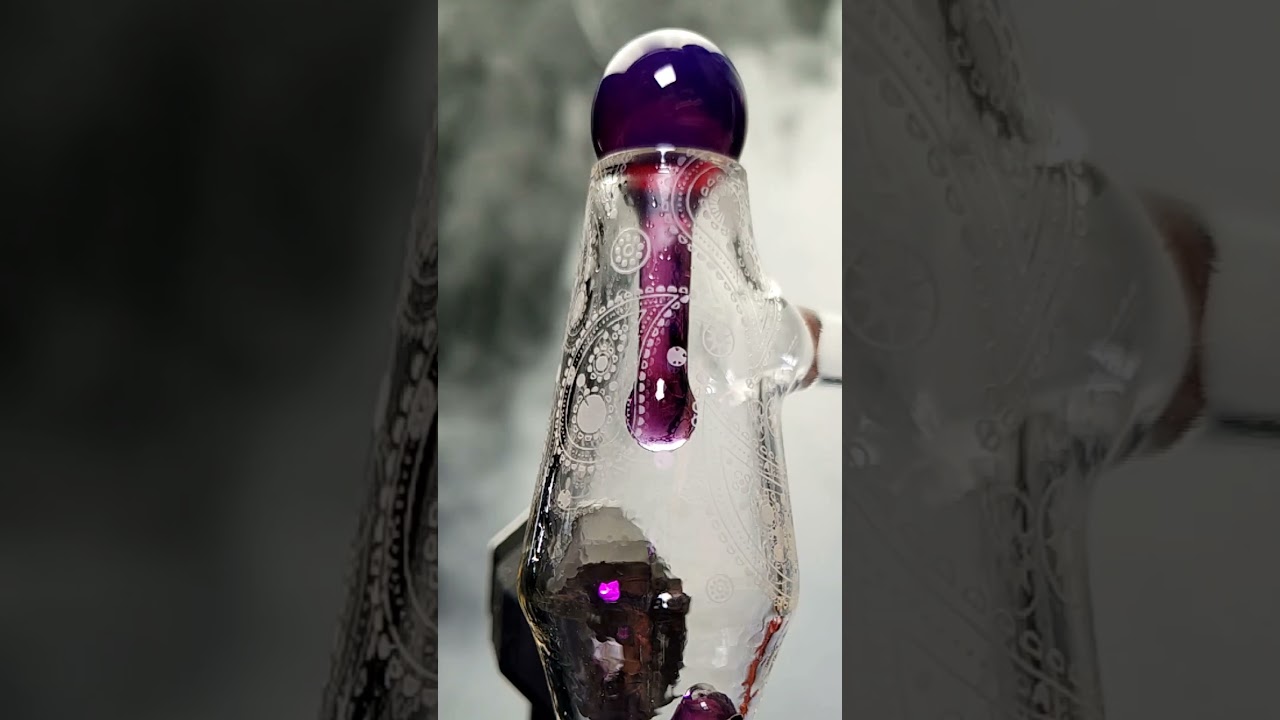 Lava Lamp w/ Pukinbeagle Royal Jelly Set