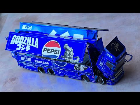 Shipping disaster 😩 Godzilla Pepsi GCD Truck 1/64 scale Diecast model. Raw Unboxing 