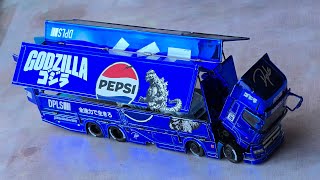 Shipping disaster 😩 Godzilla Pepsi GCD Truck 1/64 scale Diecast model. Raw Unboxing