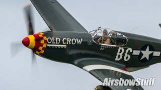 B-17 and P-51 Low Flybys - Thunder Over Michigan 2018