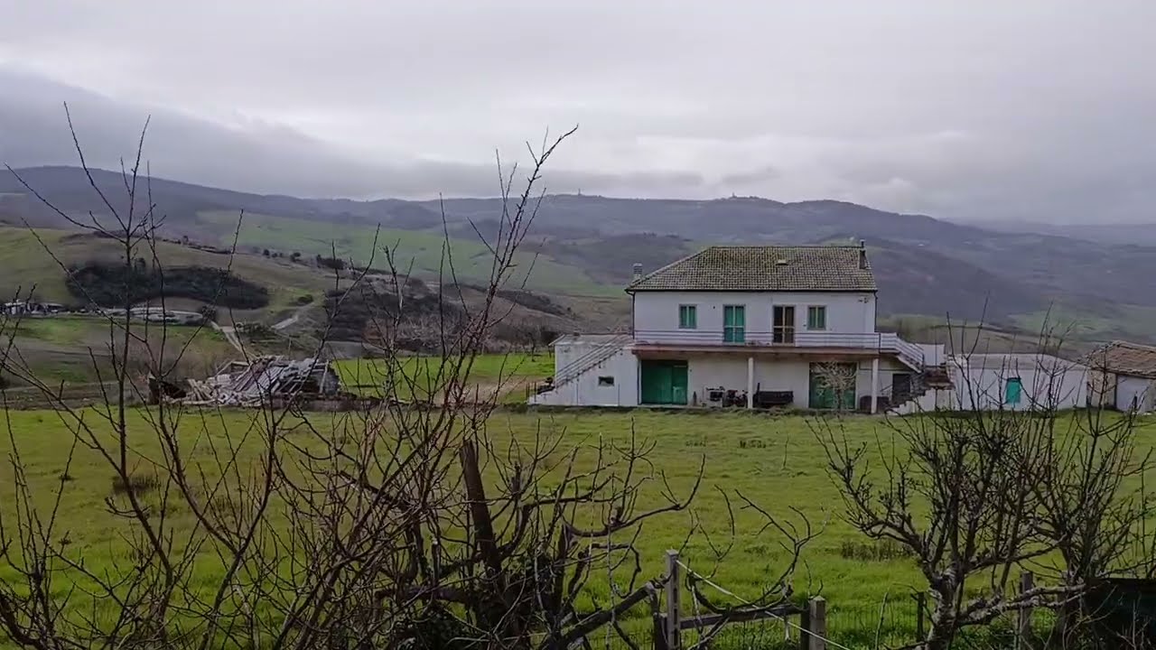 كيف داير حالكم ناس الغربه اللي كينعسوا في الزنقه 🙂🙂🇮🇹 هذا البرد القاسي