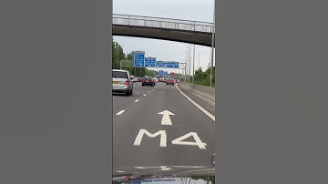 ☀️🏖️Traffic Alert: Congestion Building Up on M4 - Stay Informed, Share, and Subscribe