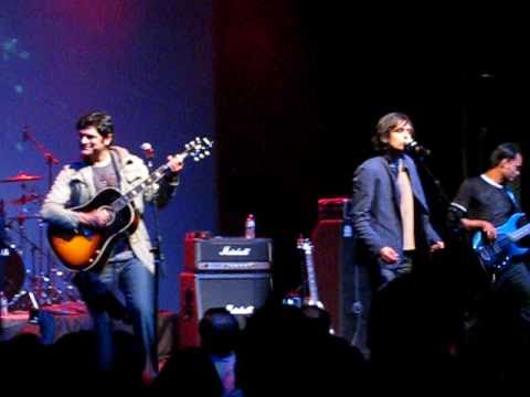 Strings - Mera Bichraa Yaar (live) Gateway Theater, Chicago, IL