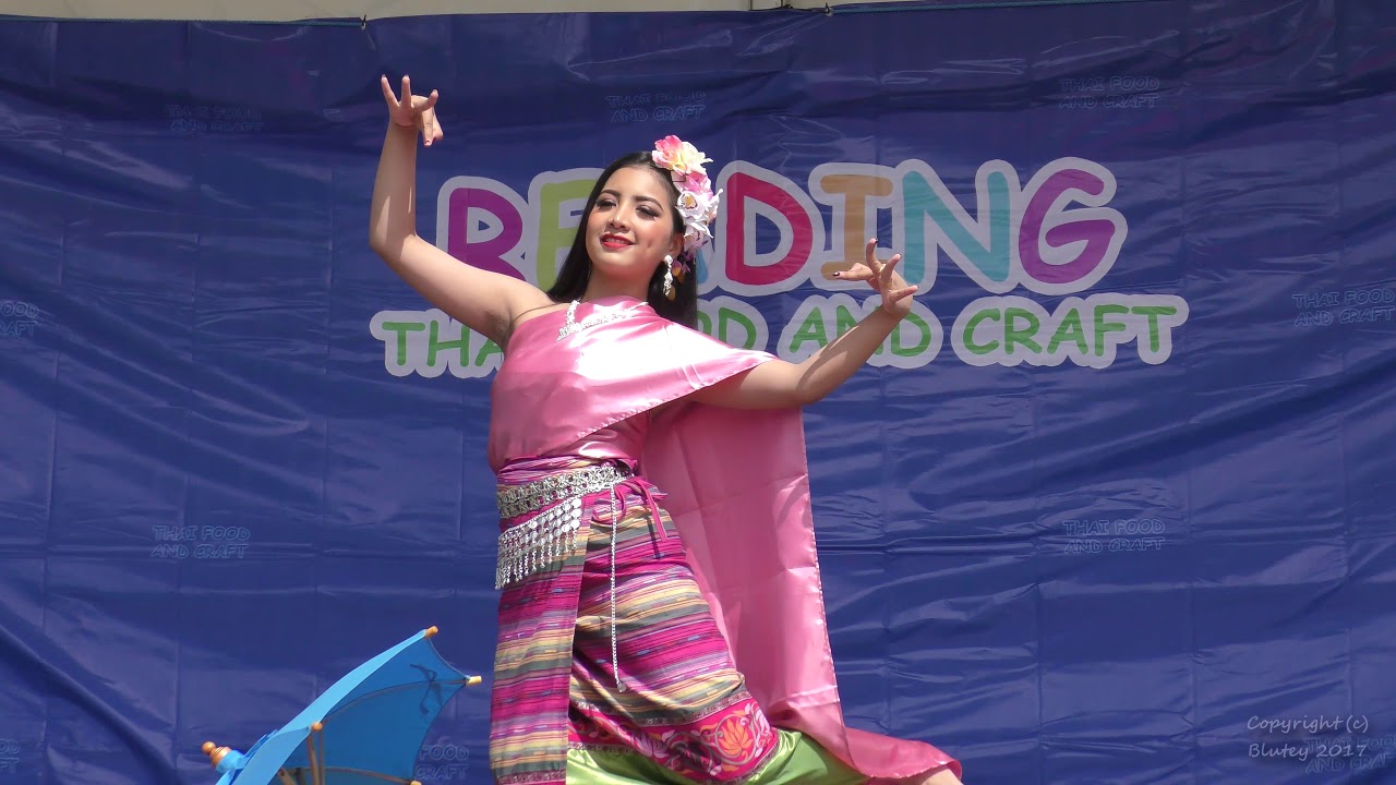 Reading Thai Festival 2017 - Fawn Sao Mai ฟ้อนสาวไหม - Day 2