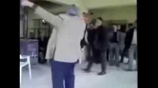 Açmayın Dedelerdeki Dede