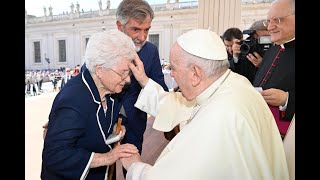 Pope Francis: Wisdom of elderly greatly helps young people