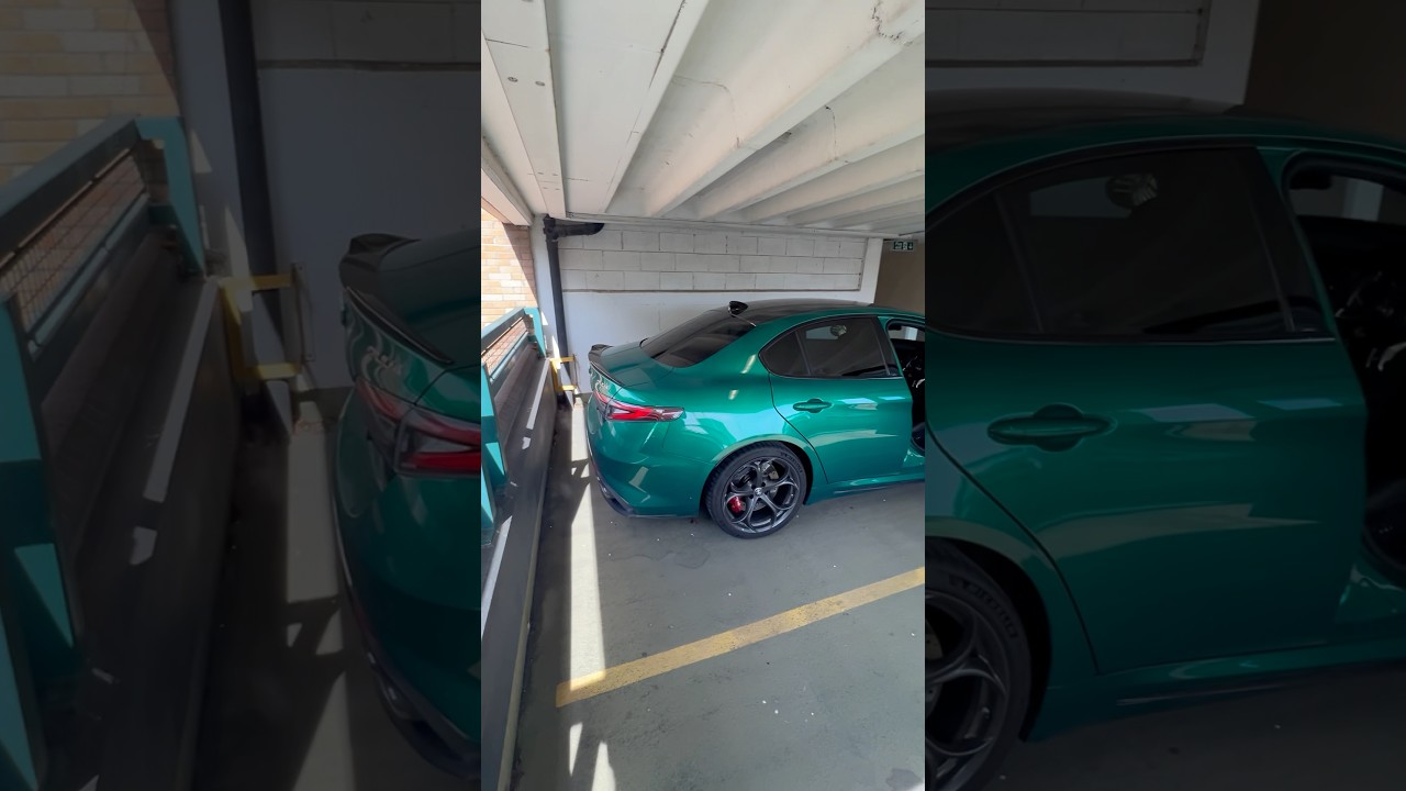 Alfa Romeo Giulia Quadrifoglio Akrapovic cold start 