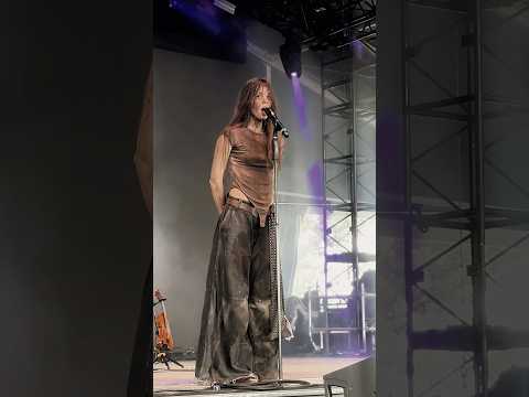 She Looks Like A Wet Tea Bag