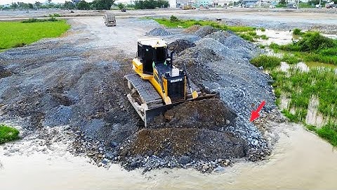 Amazing Skills! Shantui DH17C3 Dozer & Dump Truck Push Stone into water Block