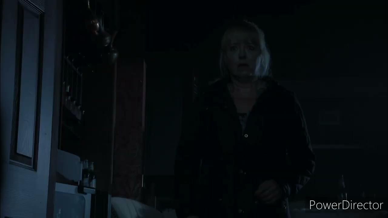 Coronation street stephen knocks sarah with the bottle 13th october