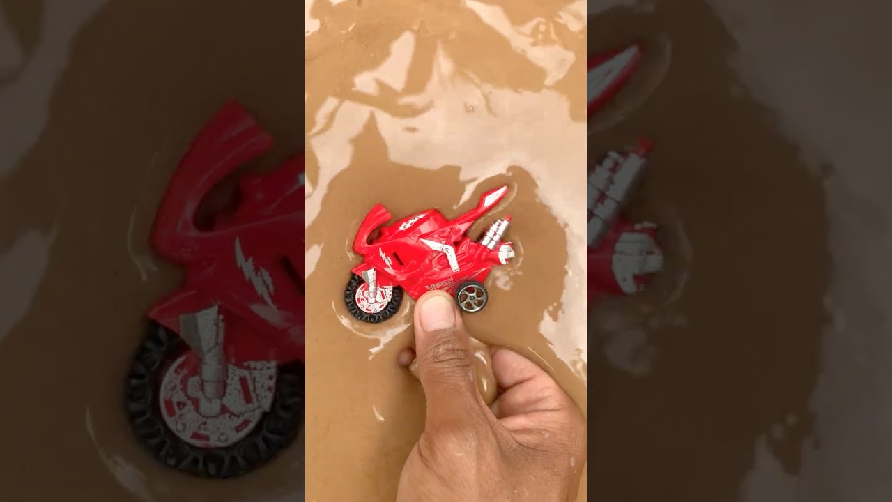 Cleaning a small red sport bike ASMR Sastisfying mud