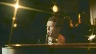 Jerry Lee Lewis- Great Balls Of Fire (The End Of American Hot Wax Movie 1978) REALLY WILD