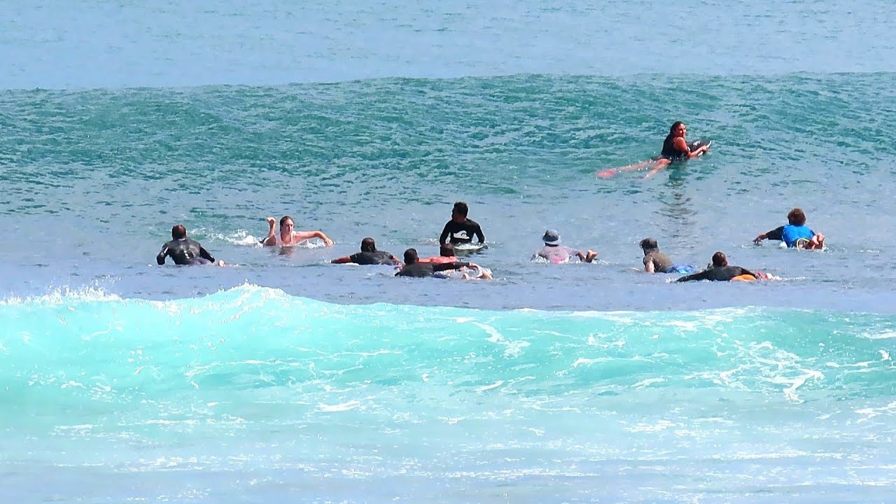 SURFING PERFECT MOMENT - BINGIN BEACH WITH HOT LADYS.