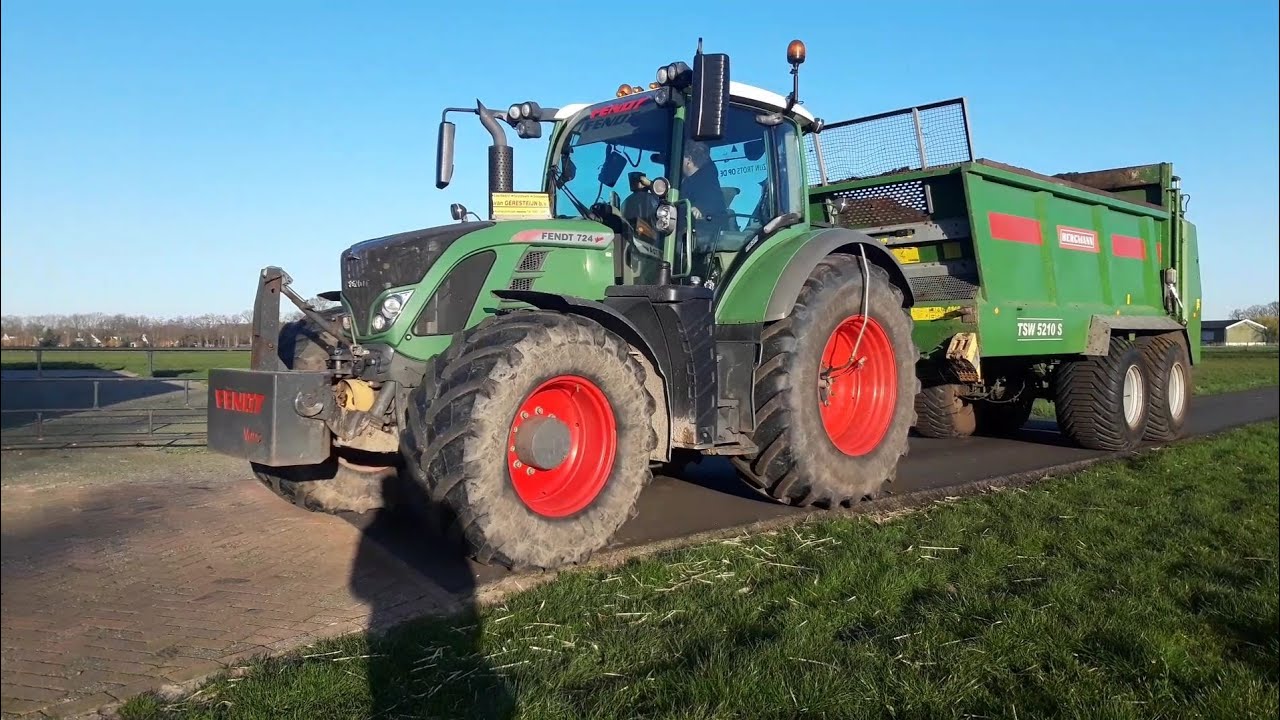 mest strooien-Fendt 724 Vario + Bergmann-Volvo L60H-loonbedrijf Geresteijn Kootwijkerbroek