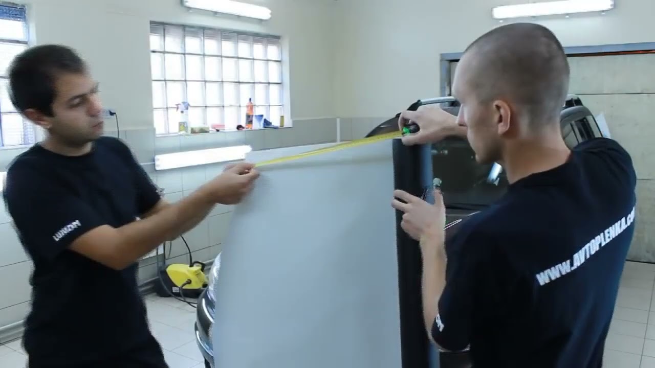 How to wrap a car with film 1.1