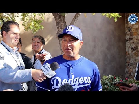 2025 Dodgers Spring Training: Dave Roberts reacts to Sasaki getting married, talks Ohtani & Freeman