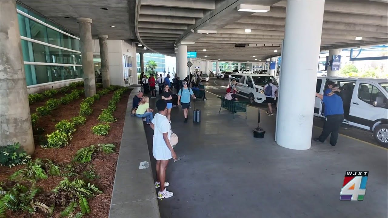 Travelers tweak plans as Jacksonville airport garage remains