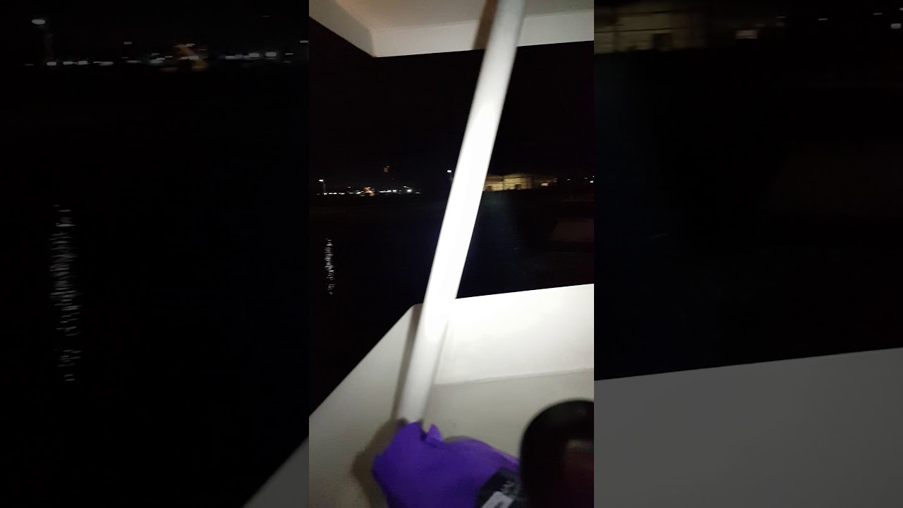 acebeam e10 white beam shot!