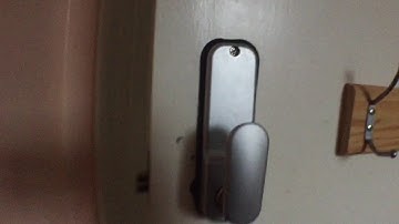 5661J Smith & Lock Push Button Lock